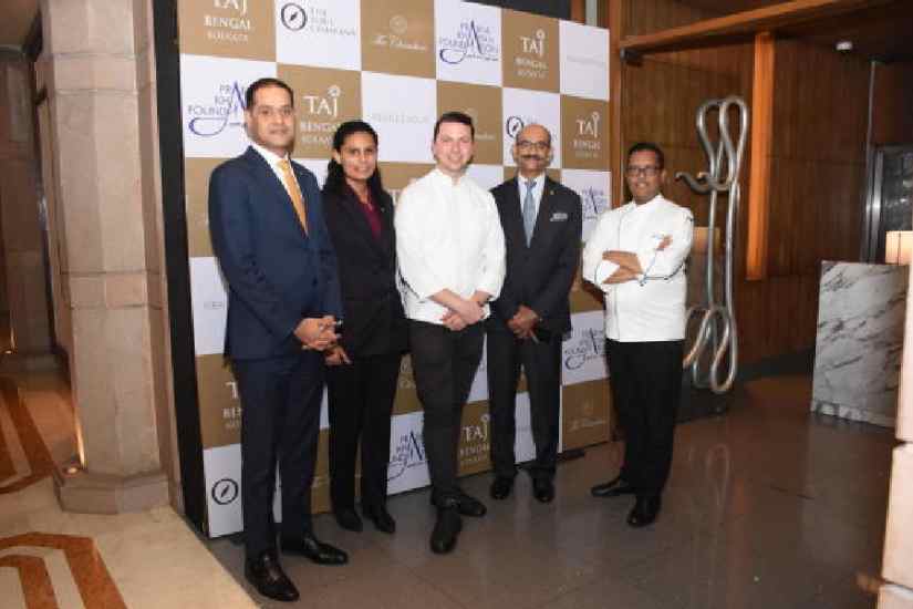 L-R) Team IHCL Arnab Chatterjee, Manpreet Chabba, K. Mohanchandran and Nitin Mathur with Chef Sperindio