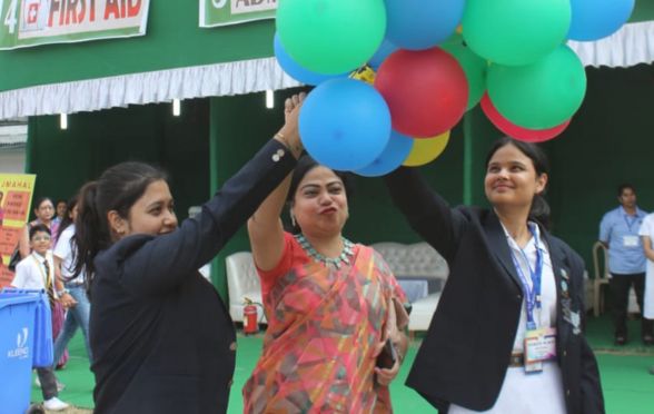 "School carnival was a day of fun ,food and games for students enjoying their time with friends and family away from the contraptions of digital gadgets, much required for children of this generation," said Mrs Rupkatha Sarkar, Principal, La Martiniere for Girls