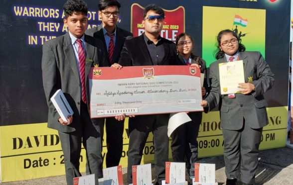 Each participant at the semi-finals of the quiz contest was awarded a cash prize of Rs 20,000 and a tablet