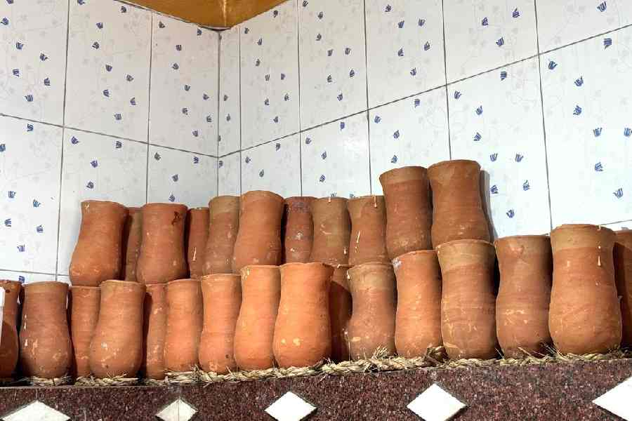 Clay pots in which nolen gur is sold