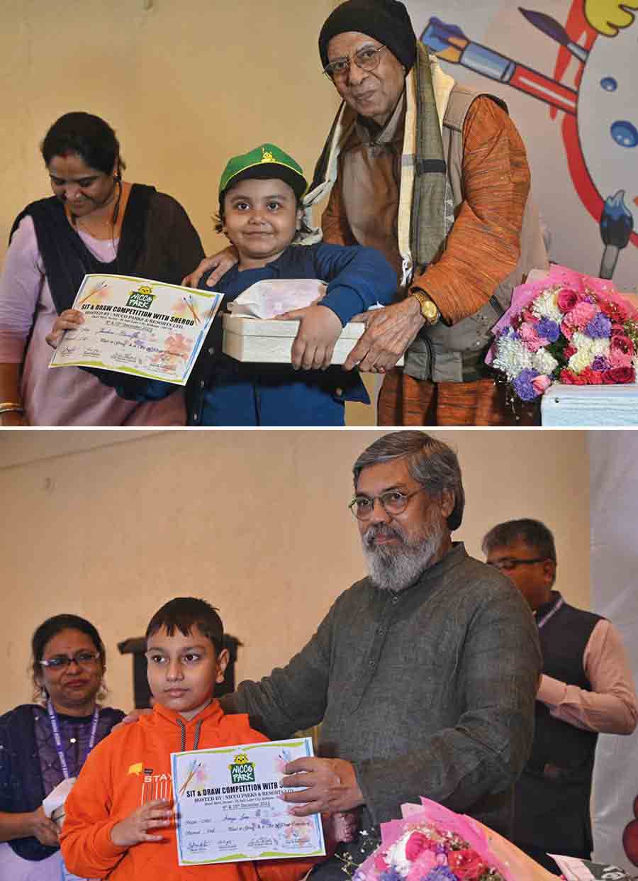 Three winners were announced from each group who won exciting prizes by Classmate and B Natural with a certificate. In pictures, (Right) Aranya Jana, Class II, Howrah Vivekananda Institution (Primary) and (Left) Tohshini Banerjee, student of Class I, Vivekananda Mission School. Tohshini came all the way from Joka to Nicco Park and grabbed the first position in the Group A. Speaking to My Kolkata she said, “I am very happy to win. I like to draw. I want to be a painter when I grow up”
