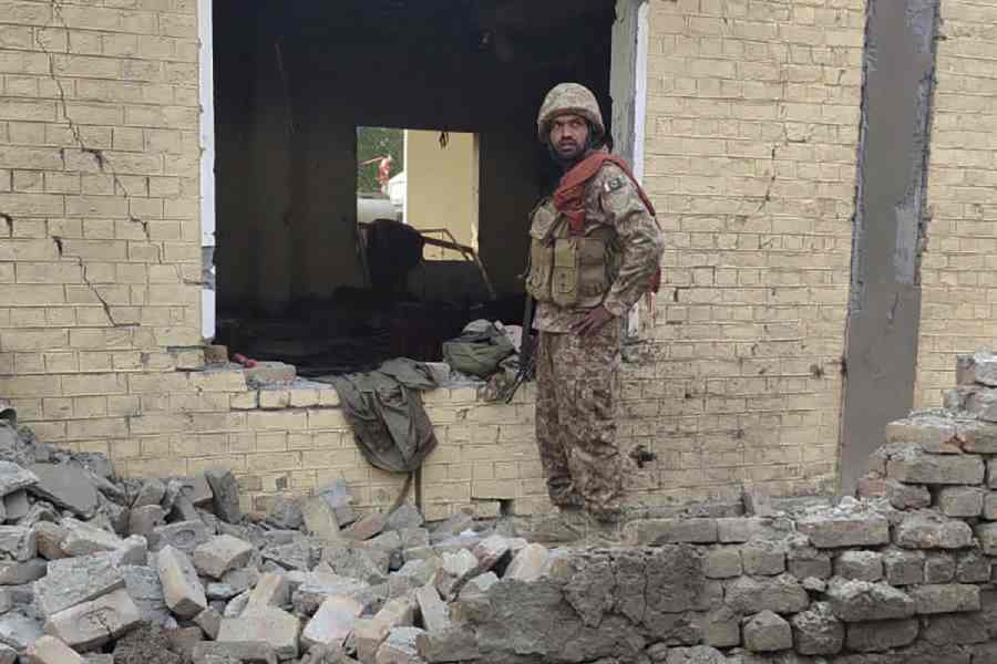 Baloch militants attack Pakistan naval air base in Balochistan; bid foiled & six terrorists killed