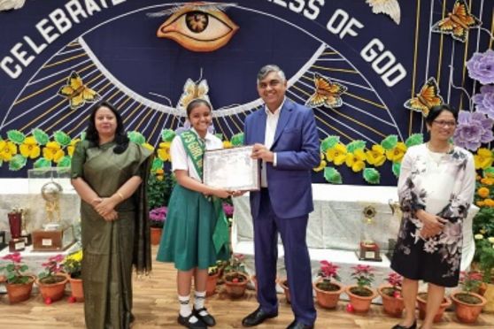 Lavanya Renuka Jha captured hearts and the title of the Little Flower Girl of the Year, a testament to her grace and outstanding academic achievements. 