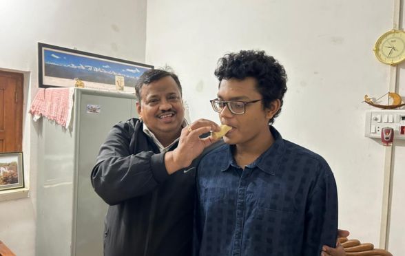 A meritorious student since childhood, Sagnik is a voracious reader