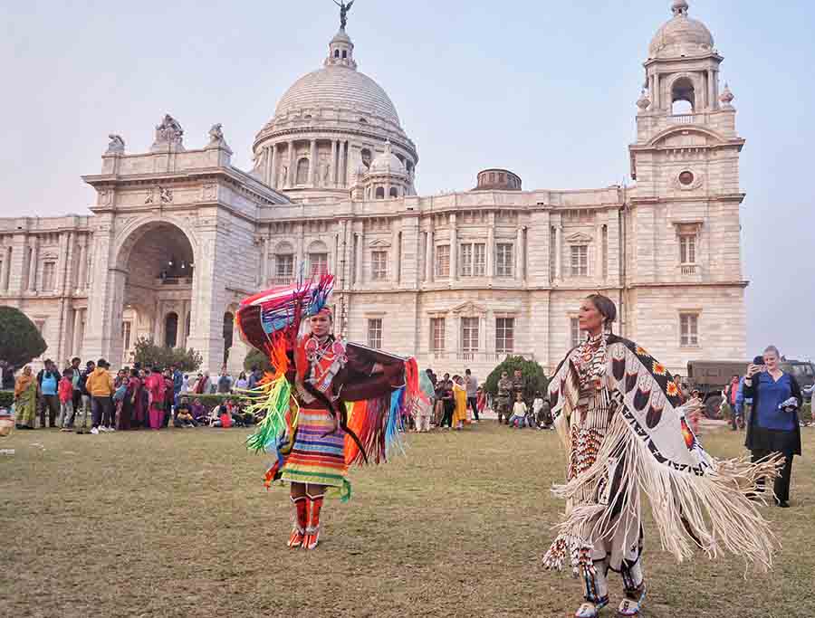 Siouxsan Robinson (right) and her daughter Chokash Nanaiya Owns-Different-Horses Robinson of Native Pride Dancers from the USA owned the lawns in front of Victoria Memorial Hall on the afternoon of December 13 with their rendition of Ladies Fancy Shawl Dance. Showcase of Native America’s Butterfly Reverie, a collaborative effort by the US consulate in Kolkata and Victoria Memorial Hall, gave Kolkatans glimpses of Native American dance and music and a Blackfoot-style performance
