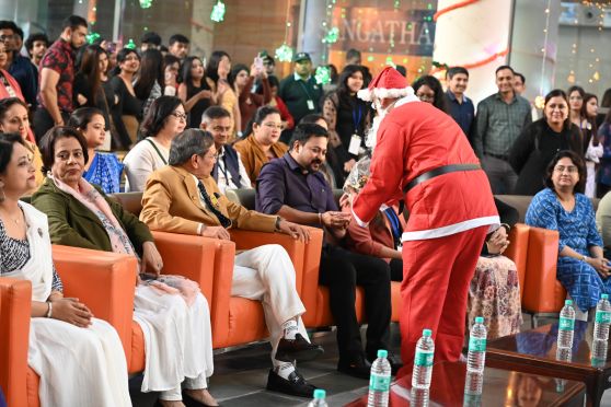 The event not only marked the arrival of the joyous Christmas season, but also showcased Amity's commitment to secular celebrations. 