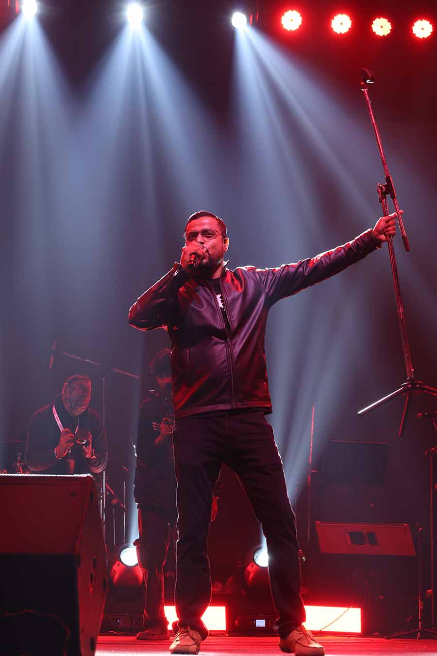 The Missing Link’s soulful ballad ‘Shantite Raat Ghumio’ made the evening truly memorable