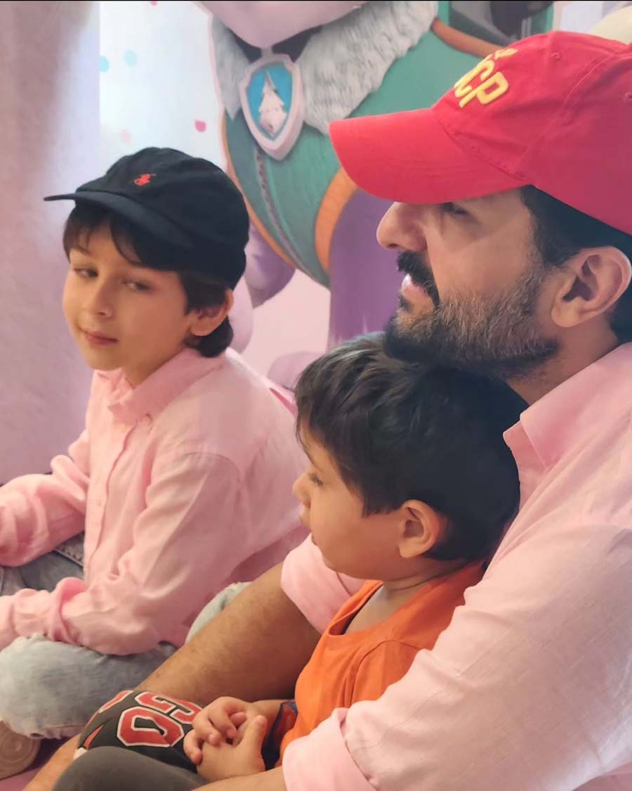 Saif spent quality time with his sons, Jeh and Taimur, during the birthday bash.