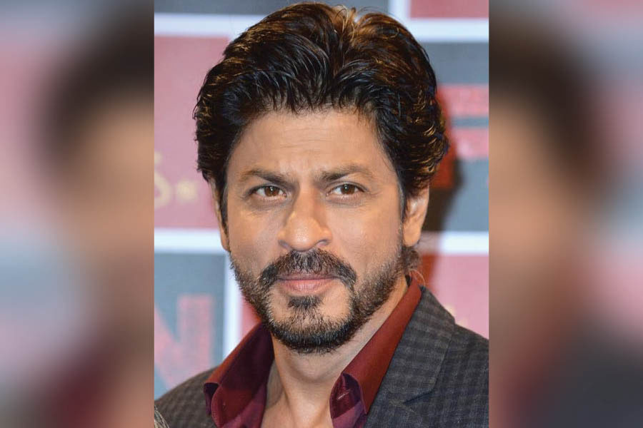 Shah Rukh Khan To Start Shooting For Next Project By April Next Year Says He Wants To Play ‘age 