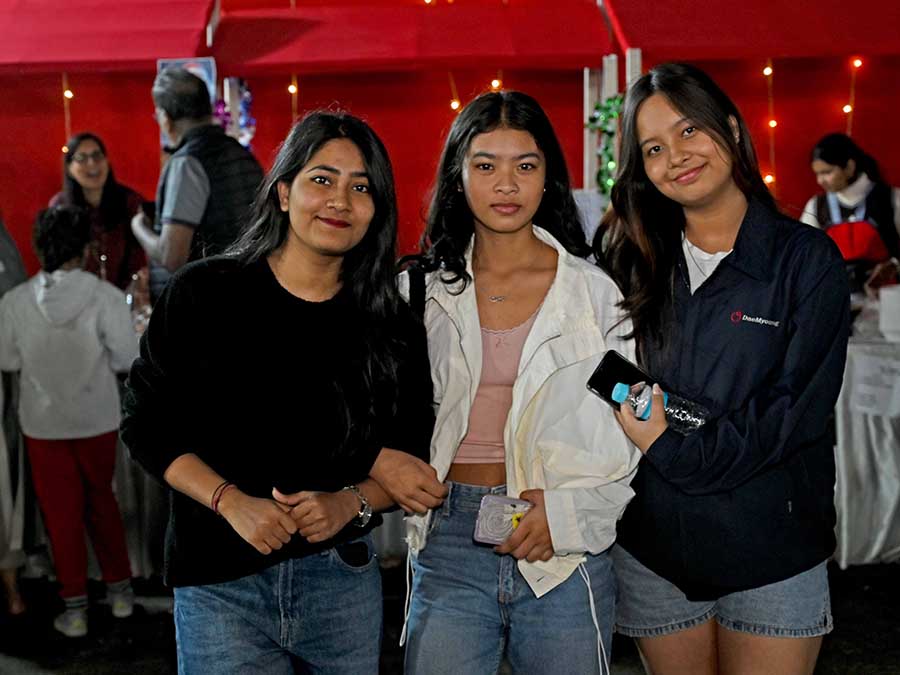 Looking stylish, undergrad students Tamanna from Assam, and Lamande from Meghalaya, were hanging out with their friend Muskan. Muskan, who was also at the carnival last year, shared, ‘I’m really enjoying the vibe and music here.’