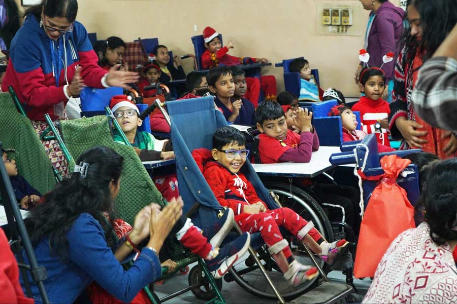 The children were all dressed up in various shades of red, keeping in tune with the Christmas spirit. They clapped and sang along during the performances of their peers and danced up a storm to their favourite music