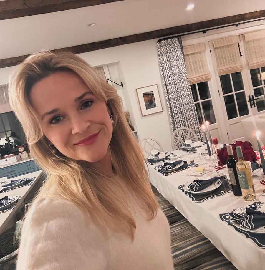 Reese Witherspoon hosted a family dinner at her place on Christmas.  