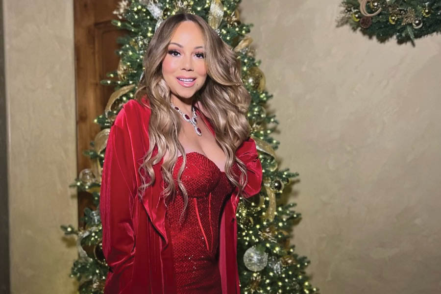 Mariah Carey Mariah Careys All I Want For Christmas Is You Breaks Spotify And Billboard 