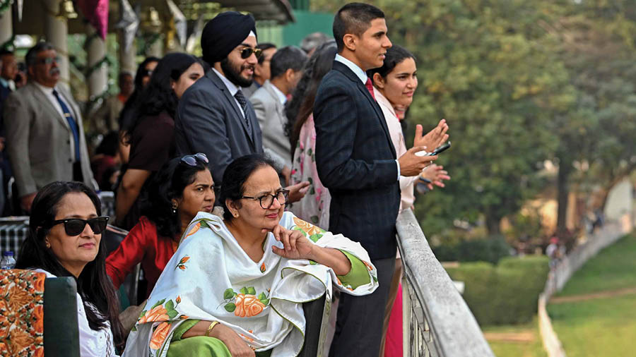Attendees — many of whom have a long-standing family tradition of attending Kolkata’s races — keenly follow the proceedings