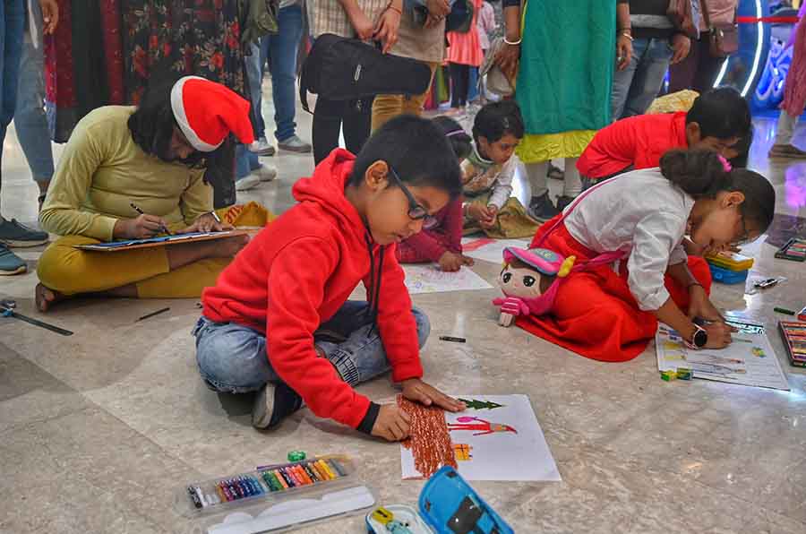 A Christmas Talent Contest was organised at the Acropolis mall on Wednesday. Children took part in several events like dancing, singing, stand-up comedy, etc