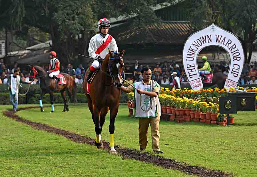 The Narredu brothers dominated the day, clinching the top spot in three races. Yash Narredu claimed victory in The Unknown Warrior Cup riding Harvestime, while Suraj Narredu secured wins in The Army Cup with Snowfall and The Calcutta Oaks (2023) Grade III with Long Lease