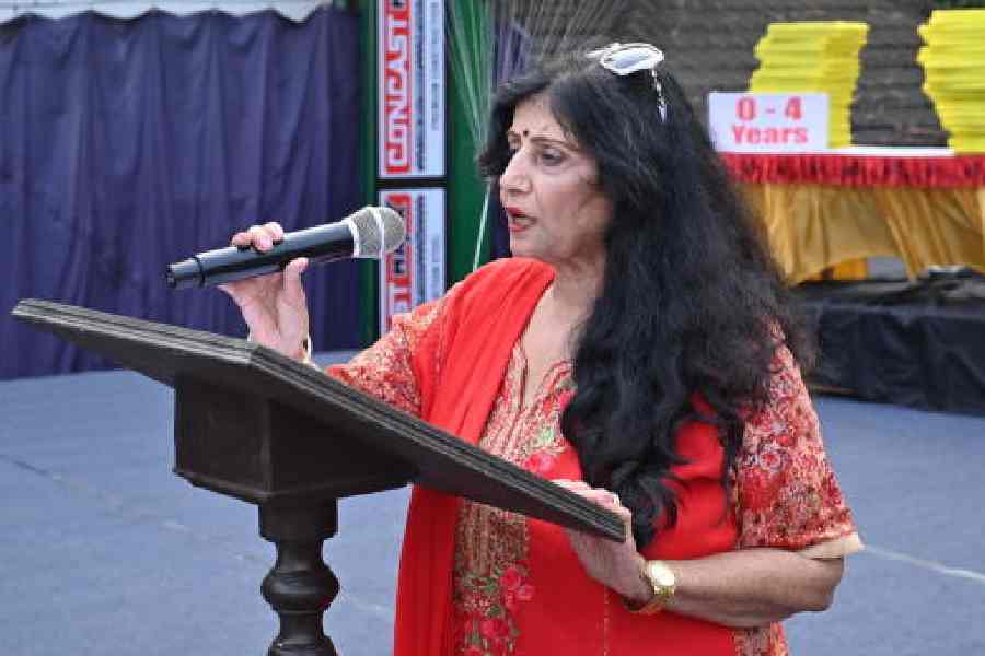 Club member Renu Kapoor was the emcee for the day