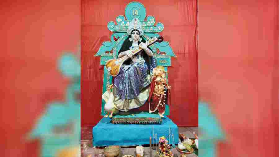 The Saraswati idol of IC Block. There were also contests for residents of various age groups, like sit and draw and phuchka-eating