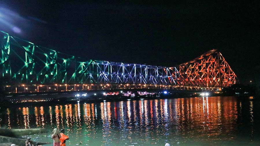 Howrah Bridge at night