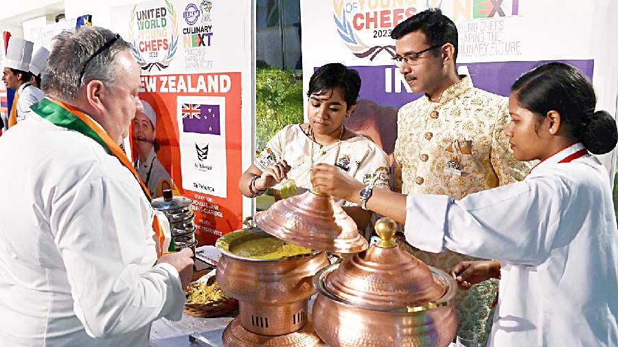 Indian contestant Naureen Shaikh served Bhekti Paturi, Moong Mohan Dal, Aloo Jhuri Bhaja and Ghee Rice. On qualifying as a grand finale finalist, she said, “I’m grateful to IIHM for organising one of the biggest culinary competitions in the world. I’m grateful to my chef and mentor Sudipta Mazumder for guiding me throughout my journey. This is not about Naureen Shaikh anymore, this is about team India.”