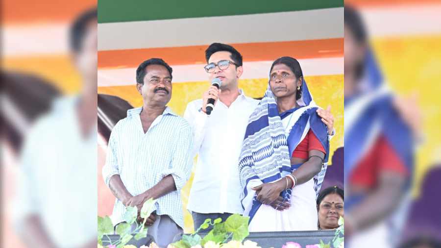 Abhishek Banerjee felicitates commoners and grassroots party workers who he said would be faces of the party in the upcoming panchayat polls.