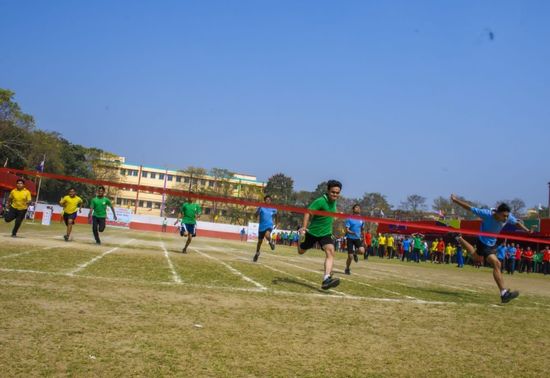 Sports play a vital role in student’s mental and physical development. With this imperative mindset, Apeejay School, Salt Lake organized Annual Sports Meet on the 3 February 2023 at Salt Lake FE ground. The Sports Day commenced with the sub-junior section. Students from LKG to Class 2 participated in events like ‘Fighting Virus’ and ‘Say no Plastic’, which integrated ethics with sports.Even though we distributed gold, silver and bronze to the children, every one was a winner today, the display of competitiveness while maintaining such sportsmanship as well as the confidence alongside the humble gestures portrayed by the students makes us proud about the fact that these kids are a part of the Apeejay school Salt Lake family.