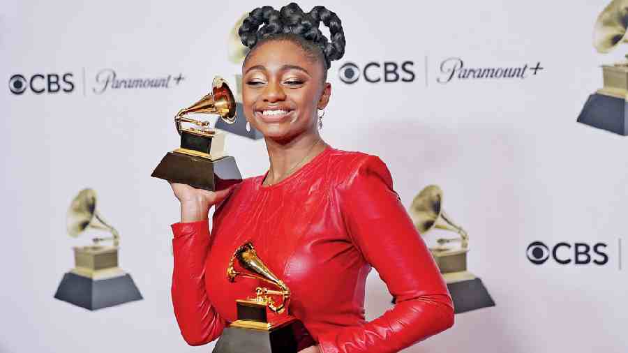 It was two in two for 23-year old Samara Joy, hailed as the first ‘Gen Z Jazz star’, as she took home the wins  for Best New Artiste and Best Jazz Vocal Album for Linger Awhile.
