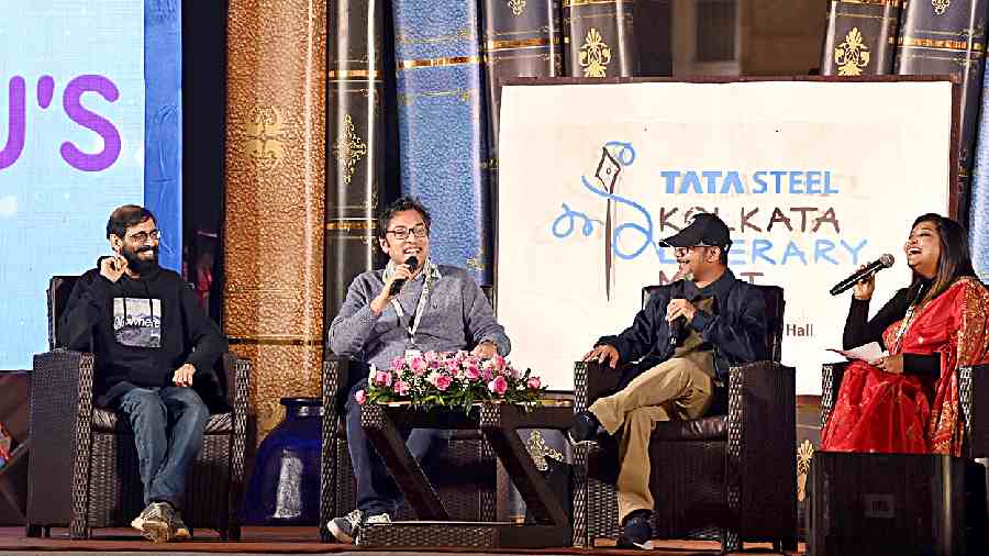 Music, masti and more defined the session Bechey Thakar Gaan — Lockdowney Lekha. It saw Chandril Bhattacharya, Srijato and Anupam Roy discuss the compositions triggered by lockdown with RJ Riya. 