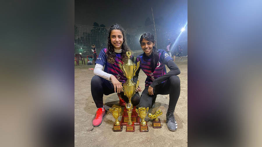 Kaizeen Confectioner (left) and Rhea Rao, joint winners of the the MVP award