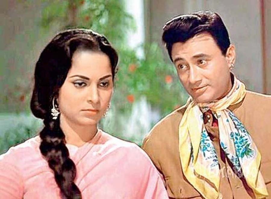 (L-R) Waheeda Rehman and Dev Anand in Guide (1965). Rehman’s Rosie was an unhappy married woman who wanted to take up dancing as a profession.