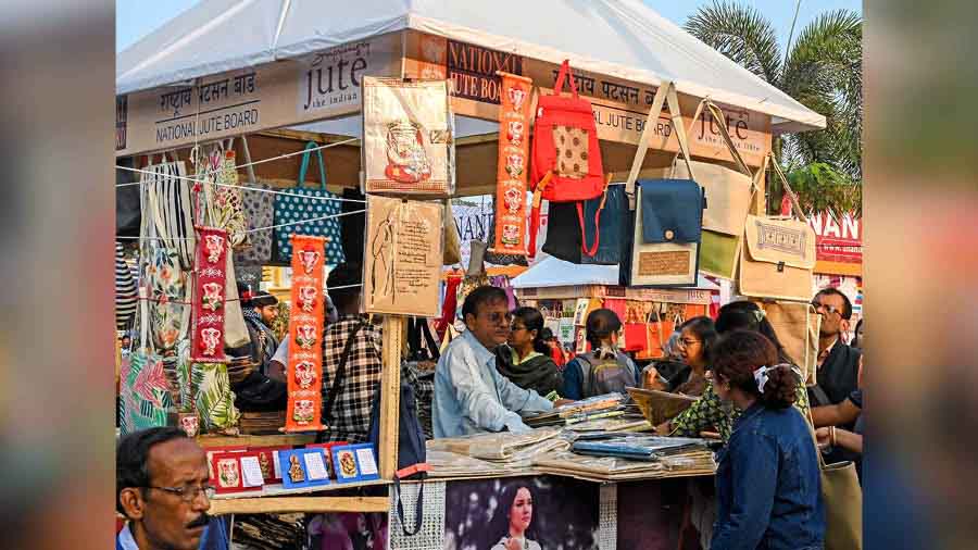 The National Jute Board has set up 13 stalls by several small enterprises to encourage visitors to buy bags to carry the books they buy