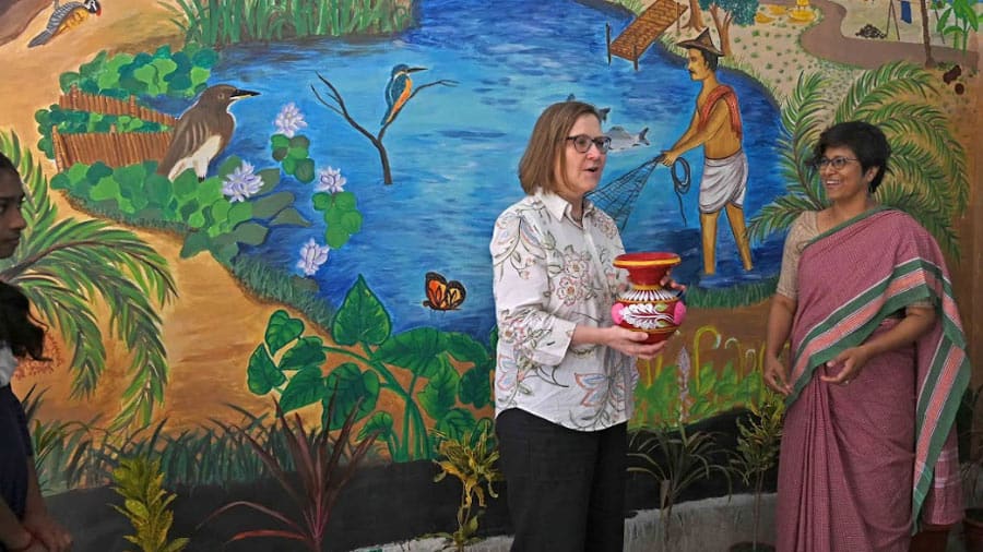 The murals showed everyday practices and daily lives of those residing in the wetlands. (left) Astrid Wege, director, Goethe Institut, Kolkata, inaugurated the murals with Disappearing Dialogues founder-director Nobina Gupta. “The East Kolkata Wetlands are very important for Kolkata's ecosystem and ecological existence. This initiative for their sustainability is very impressive, and it is encouraging to see how much young kids know about their own environment. This local knowledge needs to be imparted, and education is the key to deal with climate change,” said Wege, while inaugurating the mural at Bamanghata