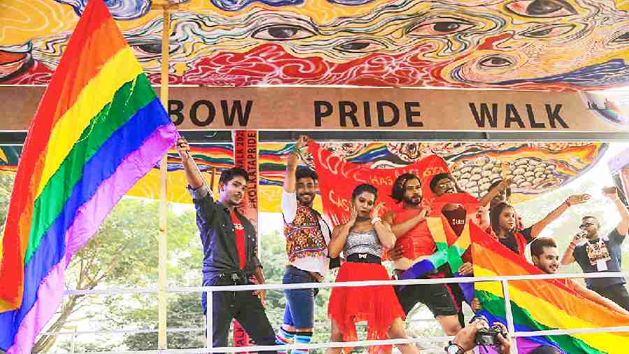 The Kolkata Rainbow Pride Walk, the last event on the calendar, was a spectacular walk that took place from Park Circus to the end of Park Street. The stretch was decorated with rainbow flags and rainbowcoloured pedestrian crossings as over 10,000 members of the LGBTQIA community walked the streets, celebrating their identity and choices