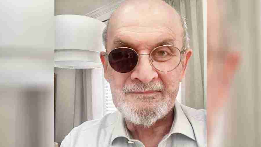 Salman Rushdie posted this picture of himself on Twitter to show how he really looks in February 2023 after recovering from the attack on him