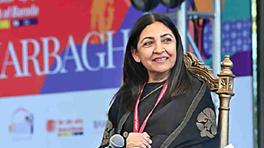 Philanthropist and entrepreneur Surina Narula was in conversation with celebrated actress Deepti Naval. Naval’s memoir, A Country Called Childhood, is based on her childhood in Amritsar and talks about the influences that made her different in the film industry. During the session, Naval shared her personal insights and expressed how the issue of mental health informed her work.