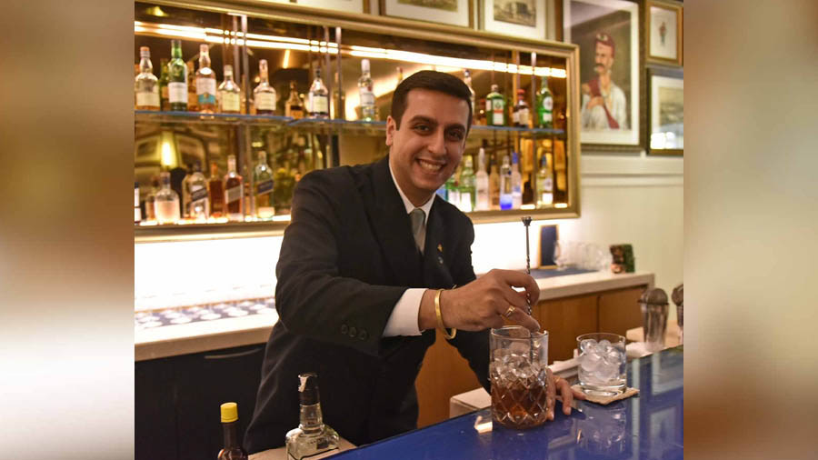 Shashank Kapur, assistant F&B service manager at The Oberoi Grand, plays ‘date night mixologist’ 