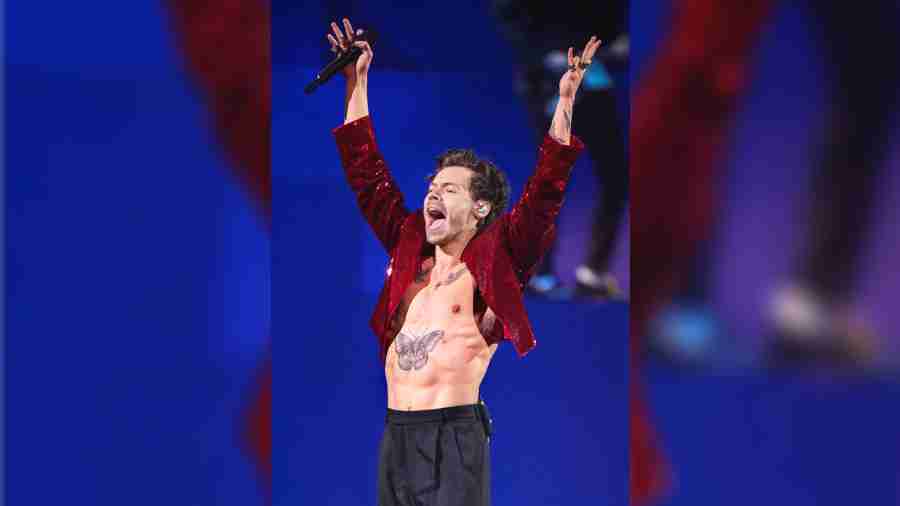 It was home turf for Harry Styles, as he expectedly swept the four categories he was nominated in — Best Artiste, Best Album, Best Pop/R&B Act and Song of the Year. After opening the show with a dazzling performance of As It Was in a red-hot sequin jacket, Harry accepted the awards, giving a shoutout to the snubbed female artistes in the unified Best Artiste category, which had a allmale nominee list, after male and female categories were merged last year. Harry also made the crowd go gaga when he thanked his One Direction bandmates for helping him scale the heights.