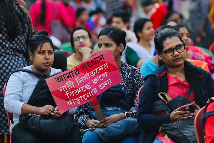 Several city-based non-governmental organisations working towards the empowerment of women and children came together to observe the West Bengal chapter of One Billion Rising on February 14 at Bangur Park, Lake Gardens.  The campaign was initiated by feminist playwright Eve Ensler globally 25 years ago. However, it is being observed in West Bengal for the last 10 years to spread awareness and stand against violence against women. The theme for 2023 is freedom