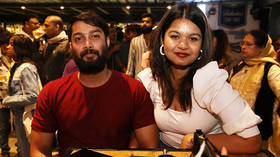 Siddhartha Mukherjee was there with fiancee Oindrila Das to celebrate Valentine’s Day early. ‘This gig was extra-special because it was the first live concert that we attended as a couple. The energy was mad and going by the vibe, we look forward to attending more concerts like this at Five Mad Men,’ said Oindrila