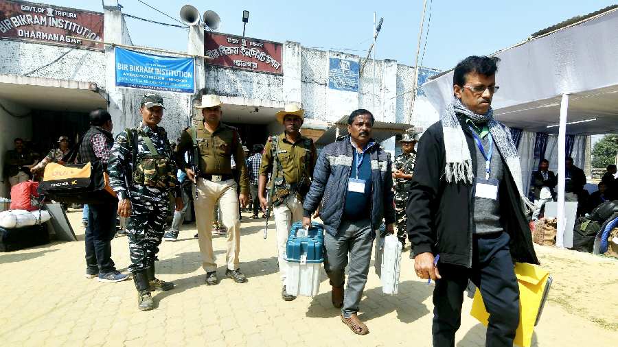 Polling officials leave from a distribution centre after collecting EVMs and other election material for the Tripura polls. The BJP-IPFT ally, which had won 18 of 20 seats in the tribal areas last elections, however, are facing a tough challenge this time from the Tipra Motha, headed by erstwhile royal scion Pradyot Manikya Debbarma, given that the regional outfit had made a big splash in Tripura Tribal Areas Autonomous District Council (TTAADC) polls two years ago, bagging 18 of the 30 seats.