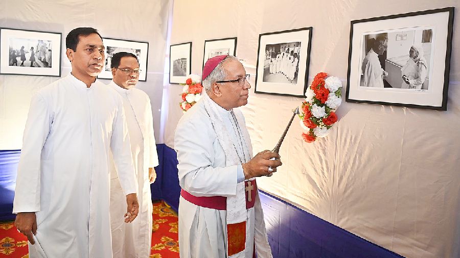 Archbishop Thomas D’Souza at the inauguration of the exhibition on Father Ante Gabric at the Church of Christ the King on Thursday