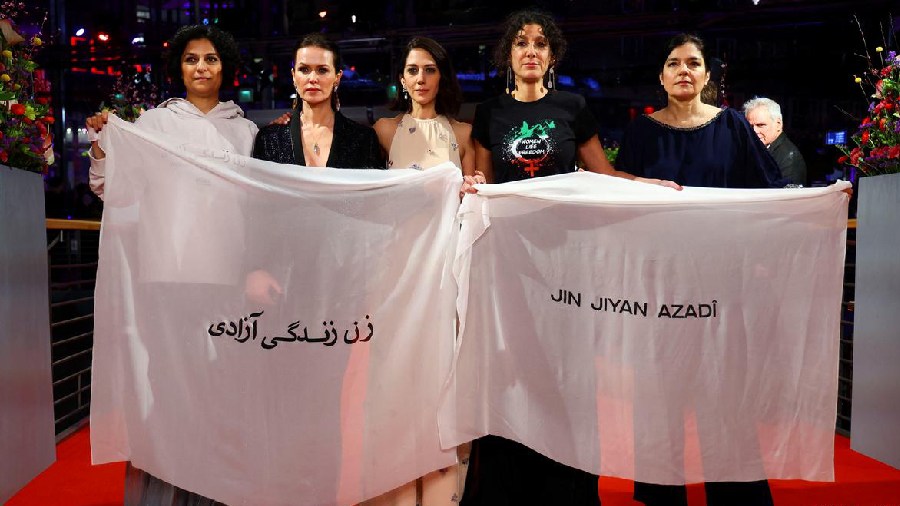 Iran's 'Women, Life, Freedom' protests is in the spotlight at the Berlin Film Festival 2023. Zahra Amir Ebrahimi, Melika Foroutan and Jasmin Tabatabai hold the scarves with the revolutionary slogan at the opening event of the film festival. Iranian juror Golshifteh Farahani also addressed the demonstrations in her home country during a press conference.