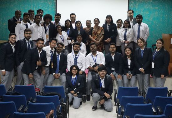 Students of IISWBM with their respected teachers at the end of Fiera Fiesta 2023