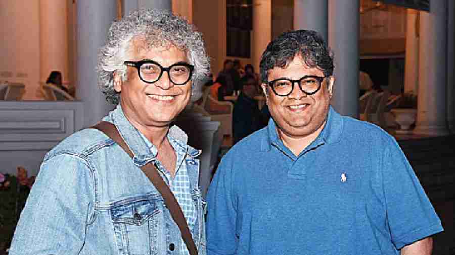 “I love Indian Ocean. I was very fond of the band and watching them live is surreal. I came back to Kolkata yesterday, and listening to them live is bringing back all the old memories,” said Lost director Aniruddha Roy Chowdhury, with fellow director Suman Mukhopadhyay by his side