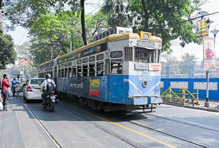 Trams have started operating once again in the Bidhan Sarani area after a hiatus