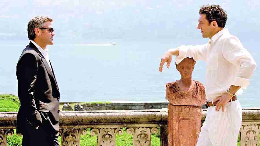 Vincent and George Clooney in Ocean’s Twelve