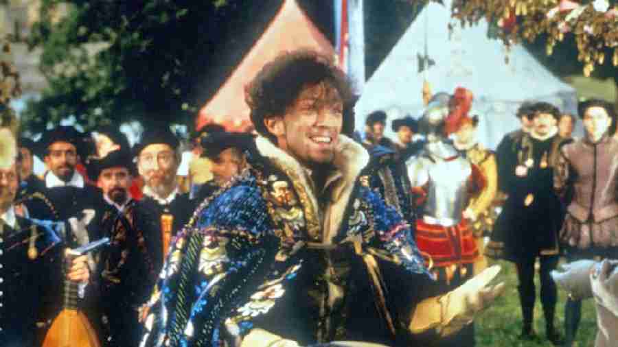 In the 1998 film Elizabeth, directed by Shekhar Kapur