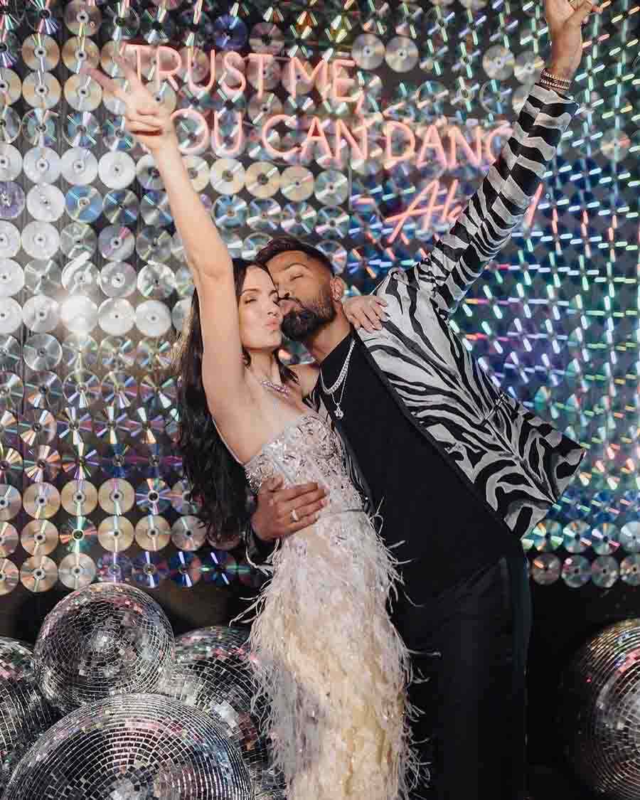 Their wedding ended with a glamorous reception night. The couple once again danced the night away in contrasting looks. 