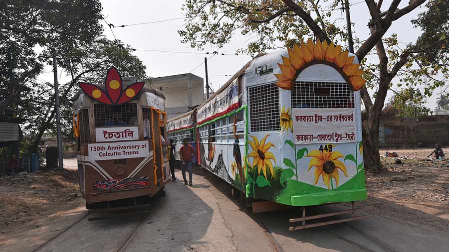 West Bengal Transport Corporation celebrates 150 years of trams in Kolkata 