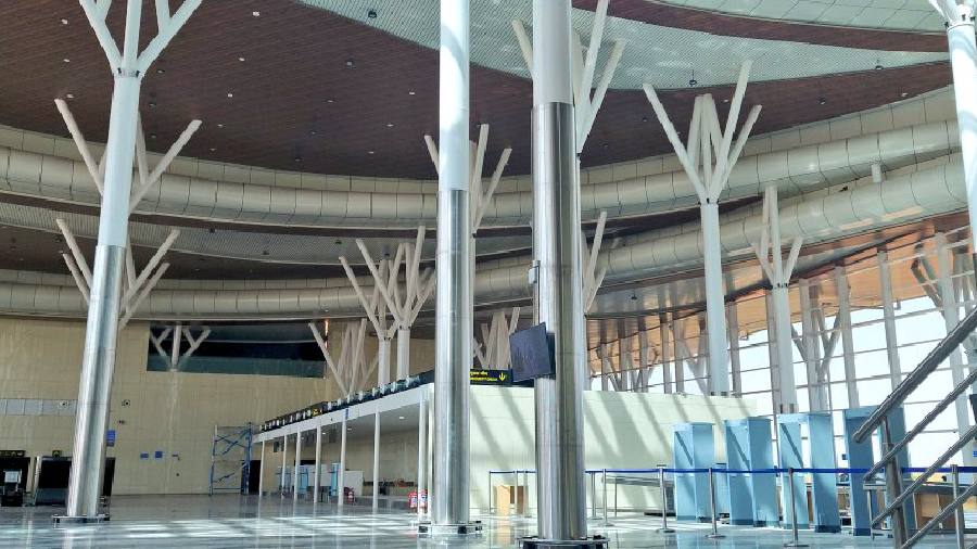 The Prime Minister will also inaugurate 44 Smart City Projects worth more than Rs 895 crore in Shivamogga city. 